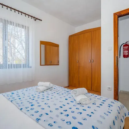 Apartment Monja - Nov104 By Interhome