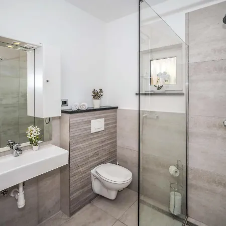 Apartment Monja - Nov104 By Interhome *